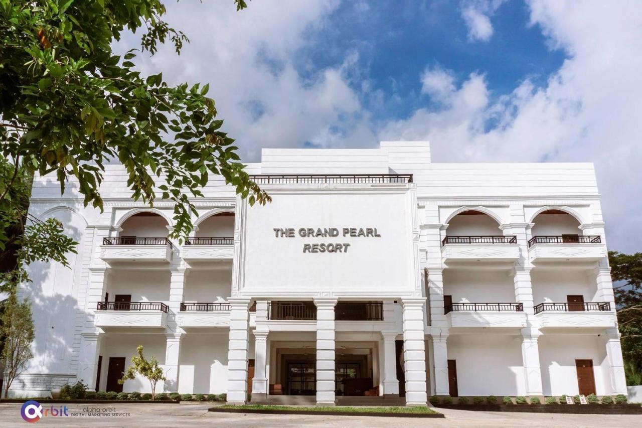 The Grand Pearl Resort Monaragala Eksteriør bilde